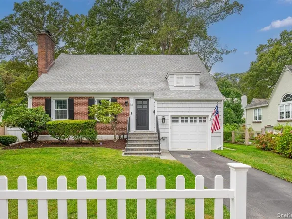 32 Kingsbury Road, New Rochelle, NY 10804