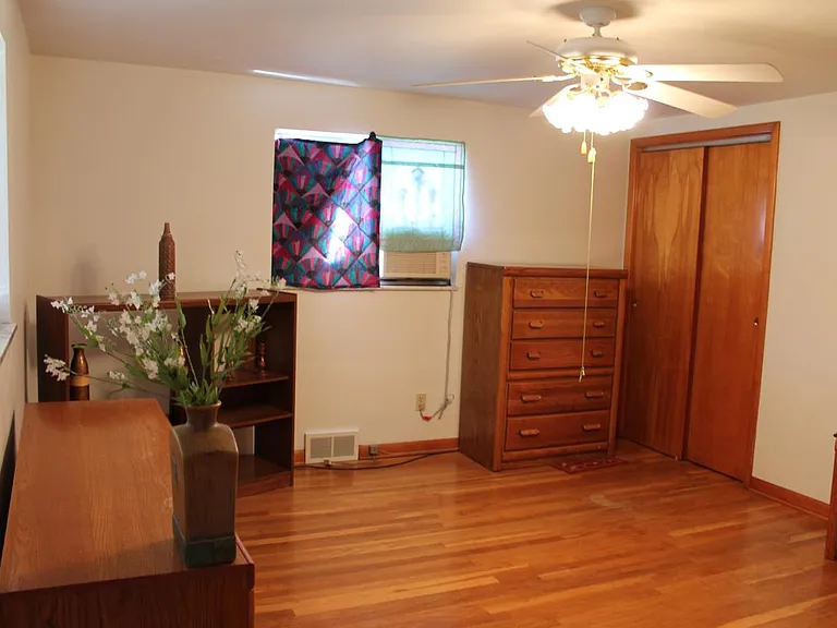 4114 Brooke St #2 — Photo 10