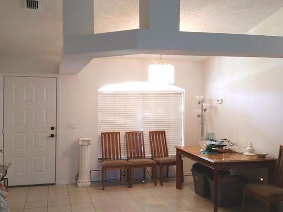2nd image of 5313 NW Aloha St