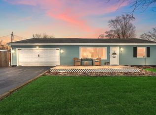 711 Juniper Rd, Valparaiso, IN 46385