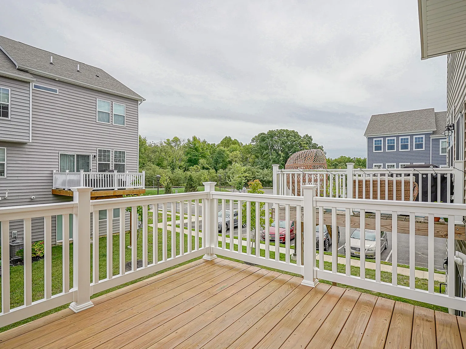 3 bed, 3.5 bath, 2254 sqft, $3,450 — Photo 2