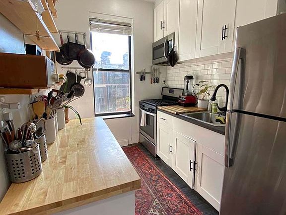 3rd image of 656 Mac Donough St #3R