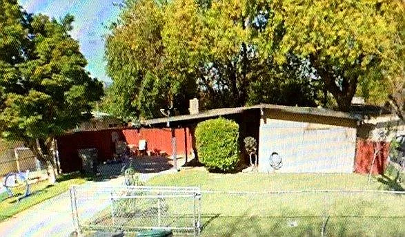 806 Douglas St photo 1