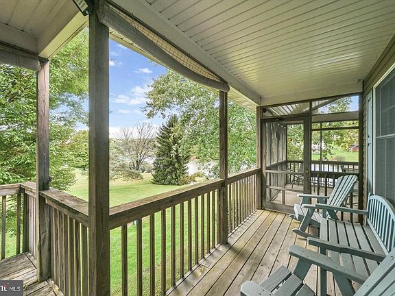 5th image of 847 Wynonah Dr