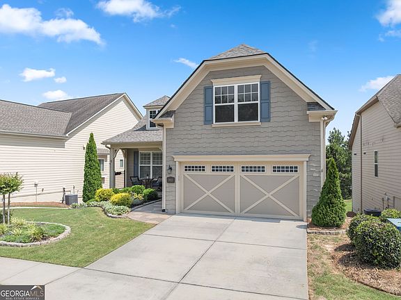 2nd image of 3913 Great Pine Dr