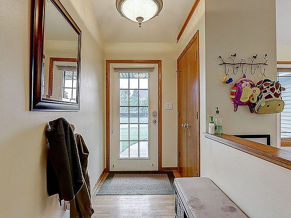 4th image of 4711 W Vanderheyden Dr