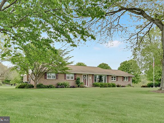 5th image of 450 Galen Hall Rd