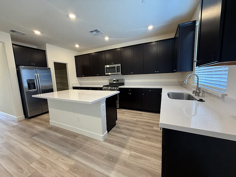 1744 Eagle Landing Dr — Photo 8