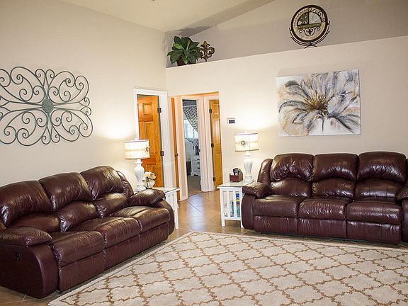 2nd image of 24 Teak Way