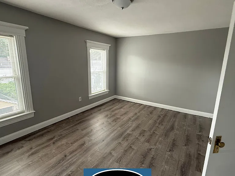 111 3rd St #3 — Photo 9