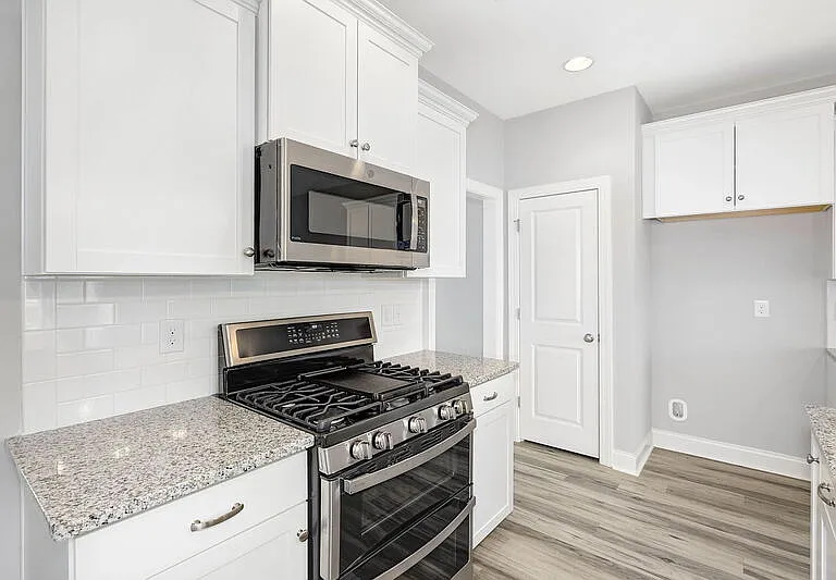 188 Silver Hill St — Photo 3