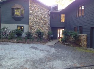 1398 Macedonia Rd, Saluda, NC 28773