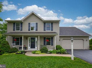 404 Buttercup Dr, Ephrata, PA 17522