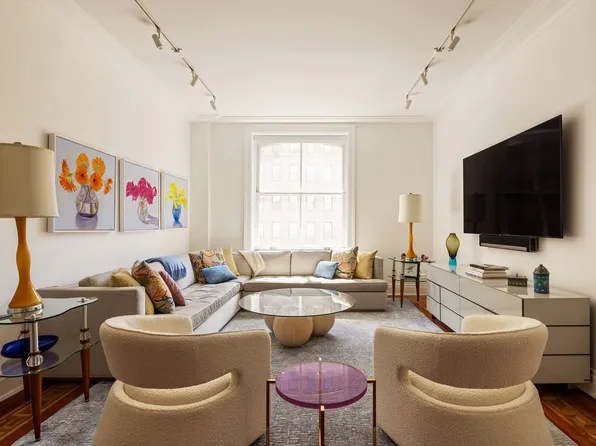 225 West 86th Street image 1 of 21