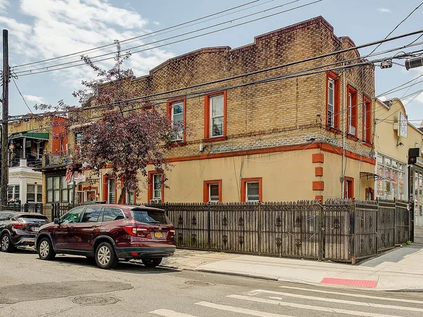 1046 Sutter Ave, Brooklyn, NY 11208