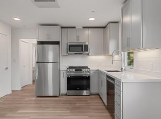 1012 Chester St #5, Oakland, CA 94607