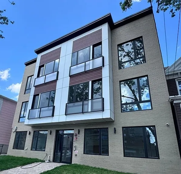 40 Lembeck Ave #105F — Photo 1