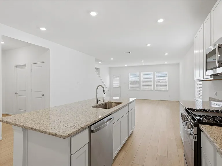 21835 Canyon Moon Ln — Photo 10