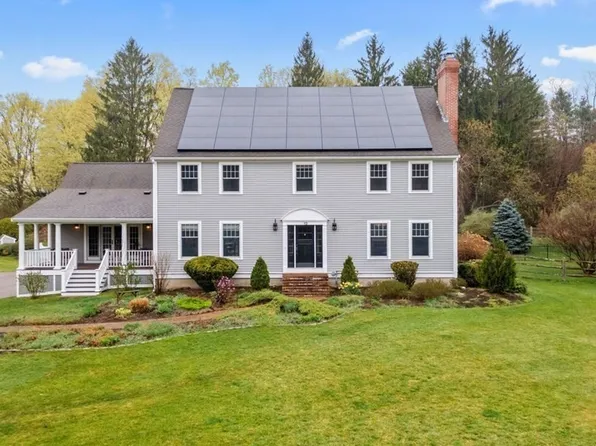 12 Everett St, Sherborn, MA 01770