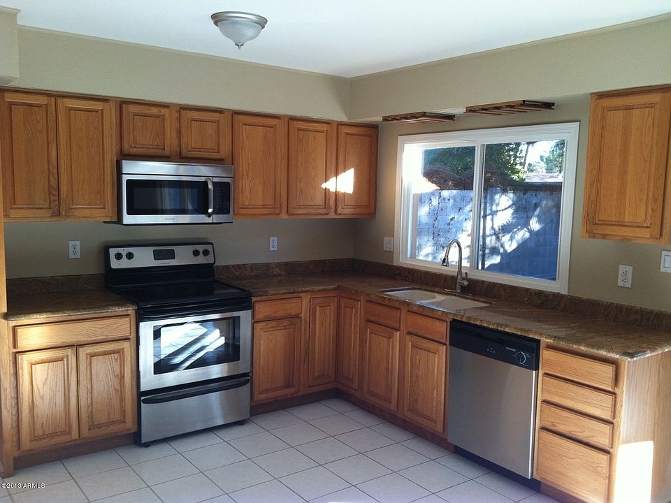 1st image of 2733 E Windrose Dr