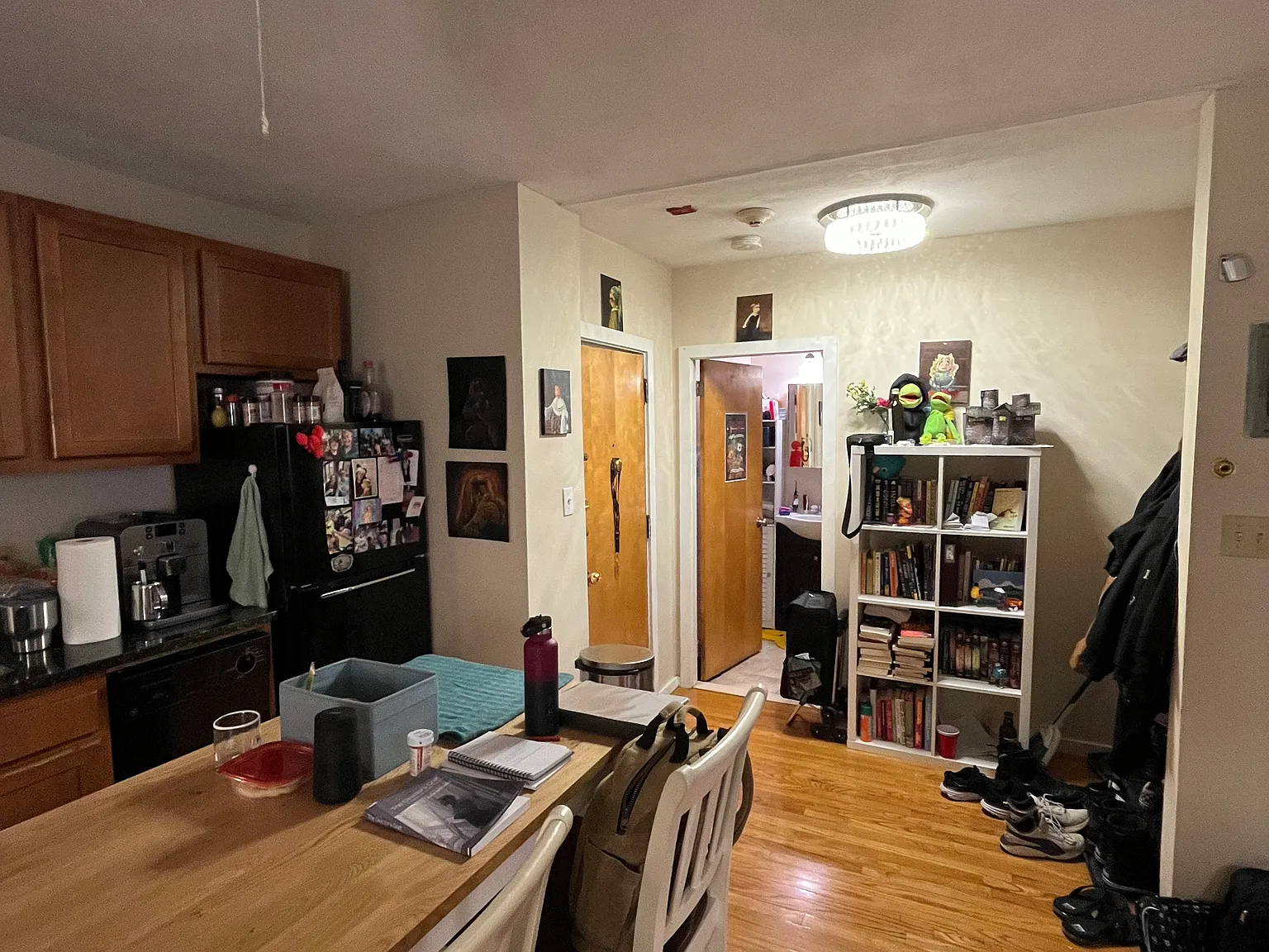 2 bed, 999 sqft, $3,720 — Photo 2