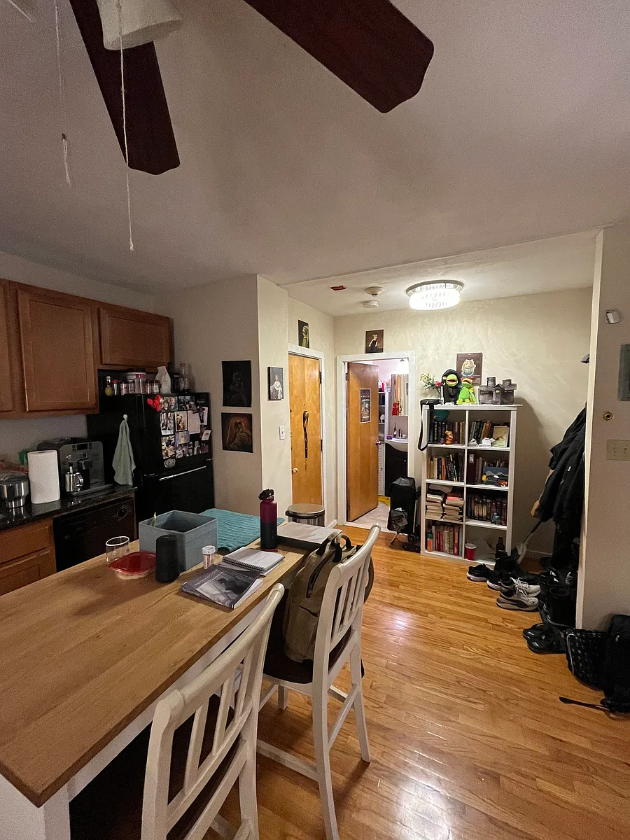 Building Photo - 145 Endicott St #4