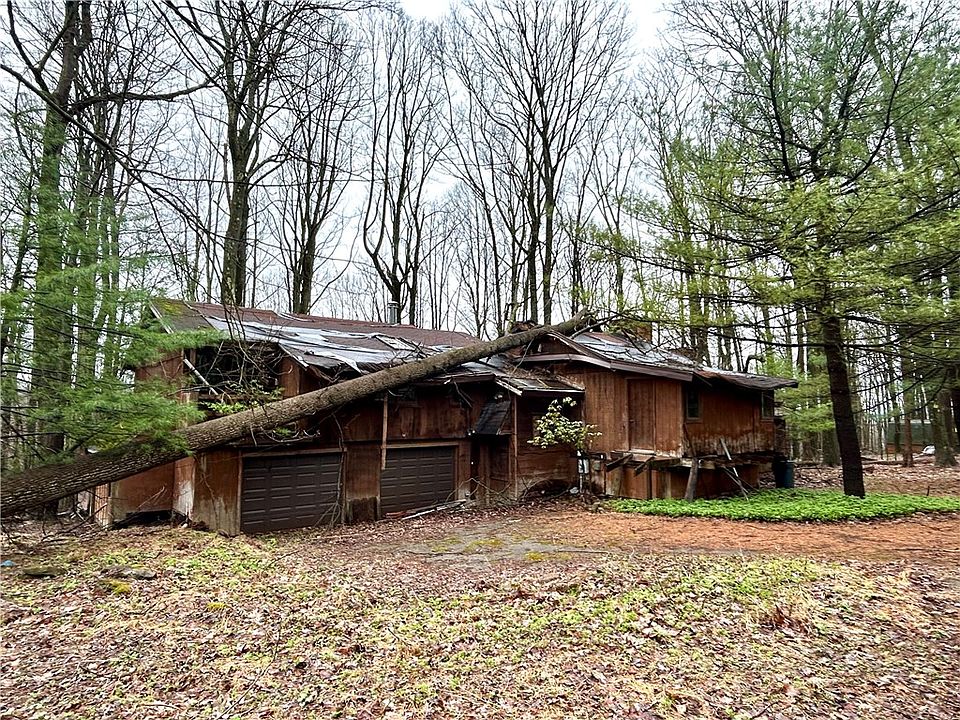 1st image of 85 Hillcrest Dr