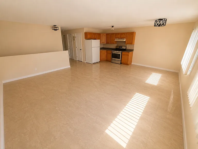203 Sprague Ave #2 — Photo 3