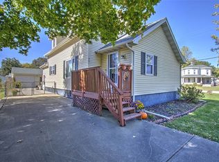 461 N Woodcock St, Macon, IL 62544