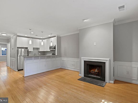 3rd image of 1916.5 New Hampshire Ave NW