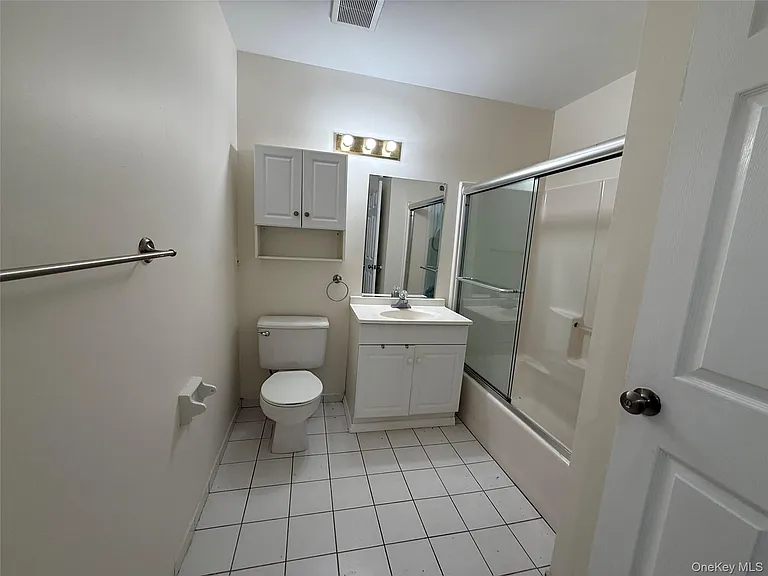 82 High St #5 — Photo 9