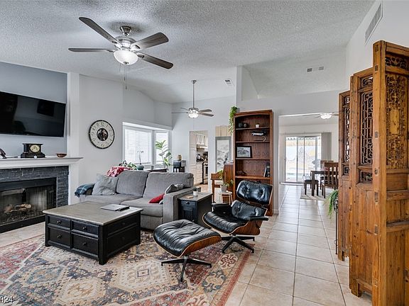 4th image of 851 Bergamont Dr