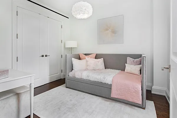 Sold by Douglas Elliman | media 20