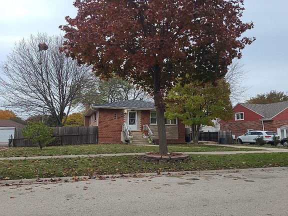 3rd image of 1321 Brookwood St