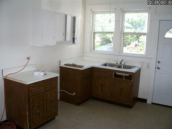 3rd image of 4140 W 36th St