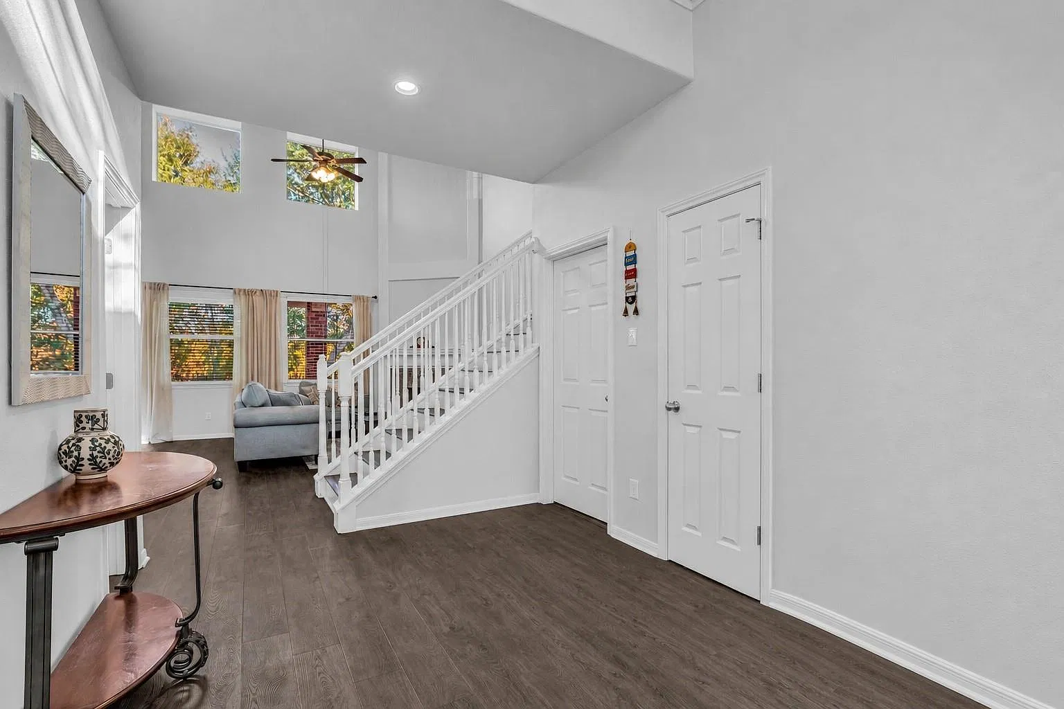 4 bed, 2.5 bath, 2703 sqft, $3,100 — Photo 3