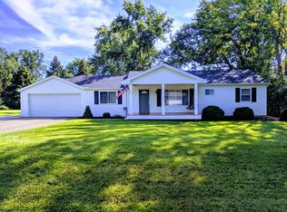 1909 Grace Ave, Rochester Hills, MI 48309