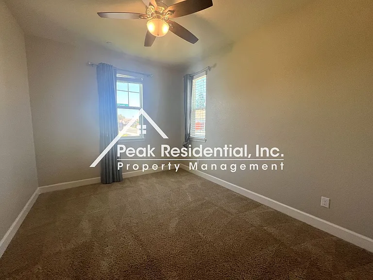 9369 Sierra Creek Dr — Photo 10