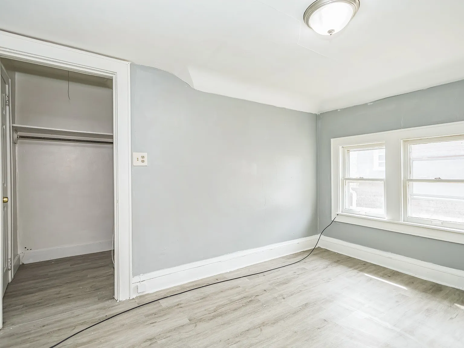 2 bed, $950 — Photo 4