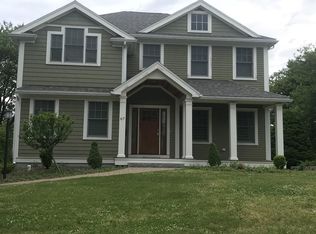 67 Oak St, Wellesley, MA 02482