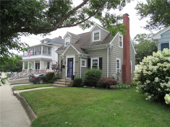 272 Whitford Ave, Providence, RI 02908