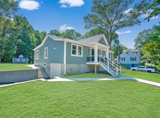 21 Sunnyside Pl, Lake Peekskill, NY 10537