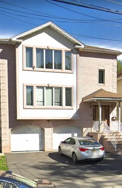 428 Forest St photo 1
