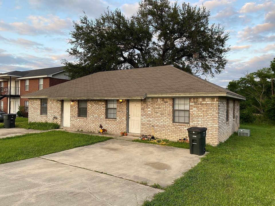 1st image of 1504 Benttree Dr #B