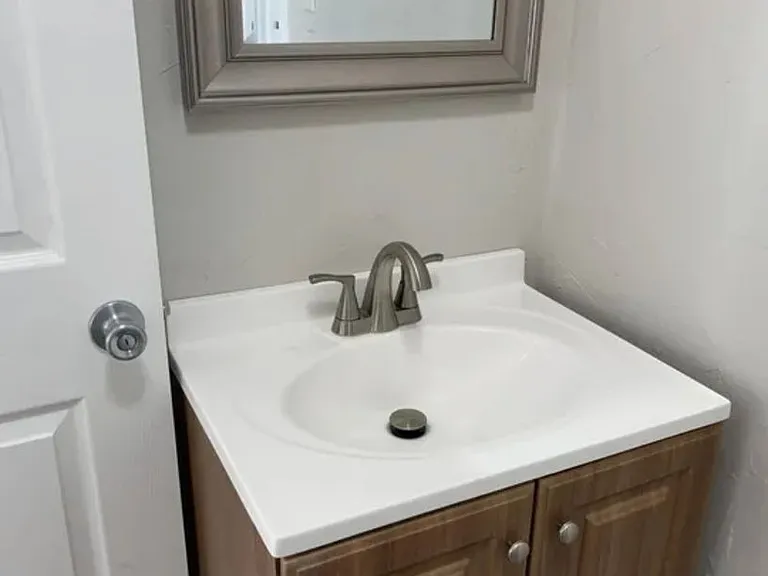 2046 N Campbell Ave — Photo 11