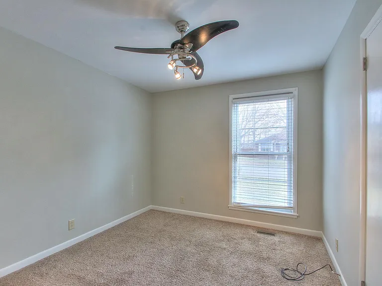 4925 Kilimanjaro Dr — Photo 19