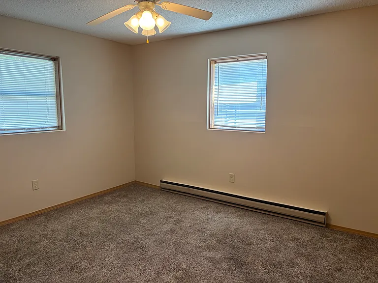 425 8th Ave NE #2 — Photo 8