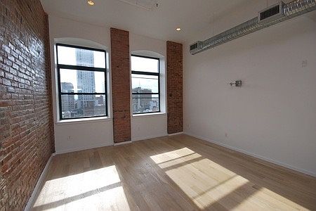 2nd image of 724 Market St #604