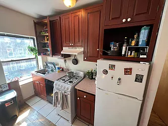 Rented by Best Apartments North Inc