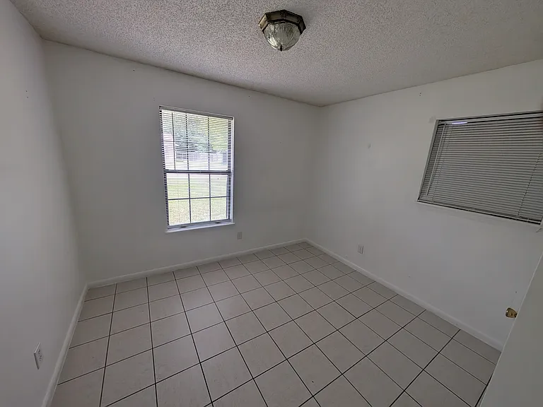 1750 SW Judy Gln — Photo 9